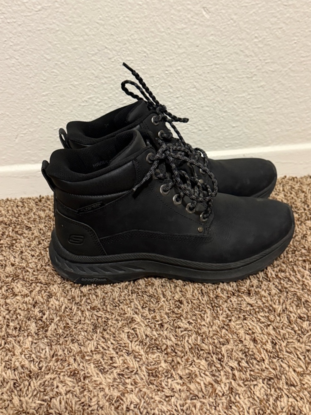 Sketchers Men’s Hand Free Slip In Relaxed Fit Waylon Leather Memory Foam Size 8